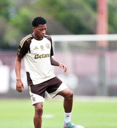 Flamengo confirma problema físico de Gonzalo Plata