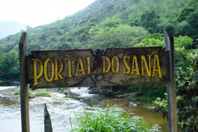 Sana vira sala de aula ao ar livre em ação pelo Dia Mundial da Água em Macaé