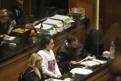 Caso Henry: Monique Medeiros nega ter obrigado babá a apagar mensagens