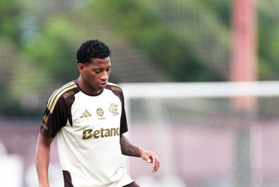 Flamengo avalia negociar Plata após a Copa do Mundo