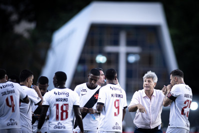 Vasco cresce ofensivamente com Renato, mas ainda busca equilíbrio defensivo