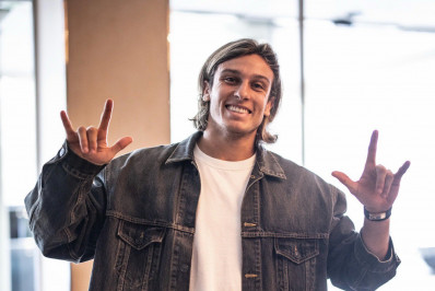 Canobbio, do Fluminense, é convocado para amistosos da seleção uruguaia