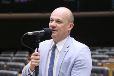 Oposição envia ao Senado pedido de impeachment contra o ministro Flávio Dino