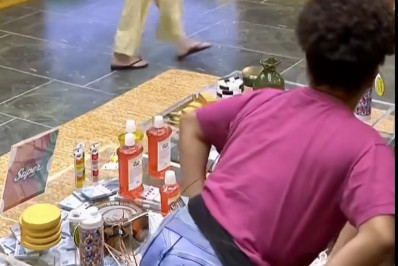 Até quando a Globo vai achar que peidar na cara dos outros é entretenimento?