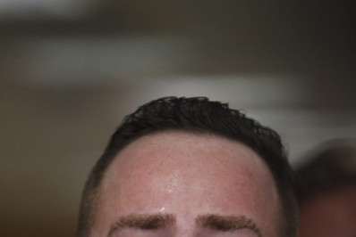 'Assassinaram o Henry pela segunda vez', diz Leniel Borel, pai do menino, após adiamento do júri