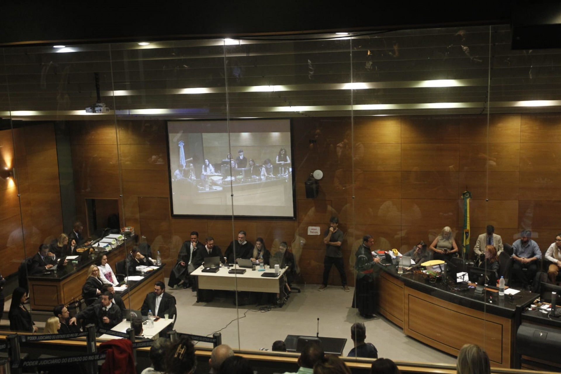 Júri popular de Jairinho e Monique Medeiros foi adiado após abandono de advogados - Reginaldo Pimenta / Agência O Dia