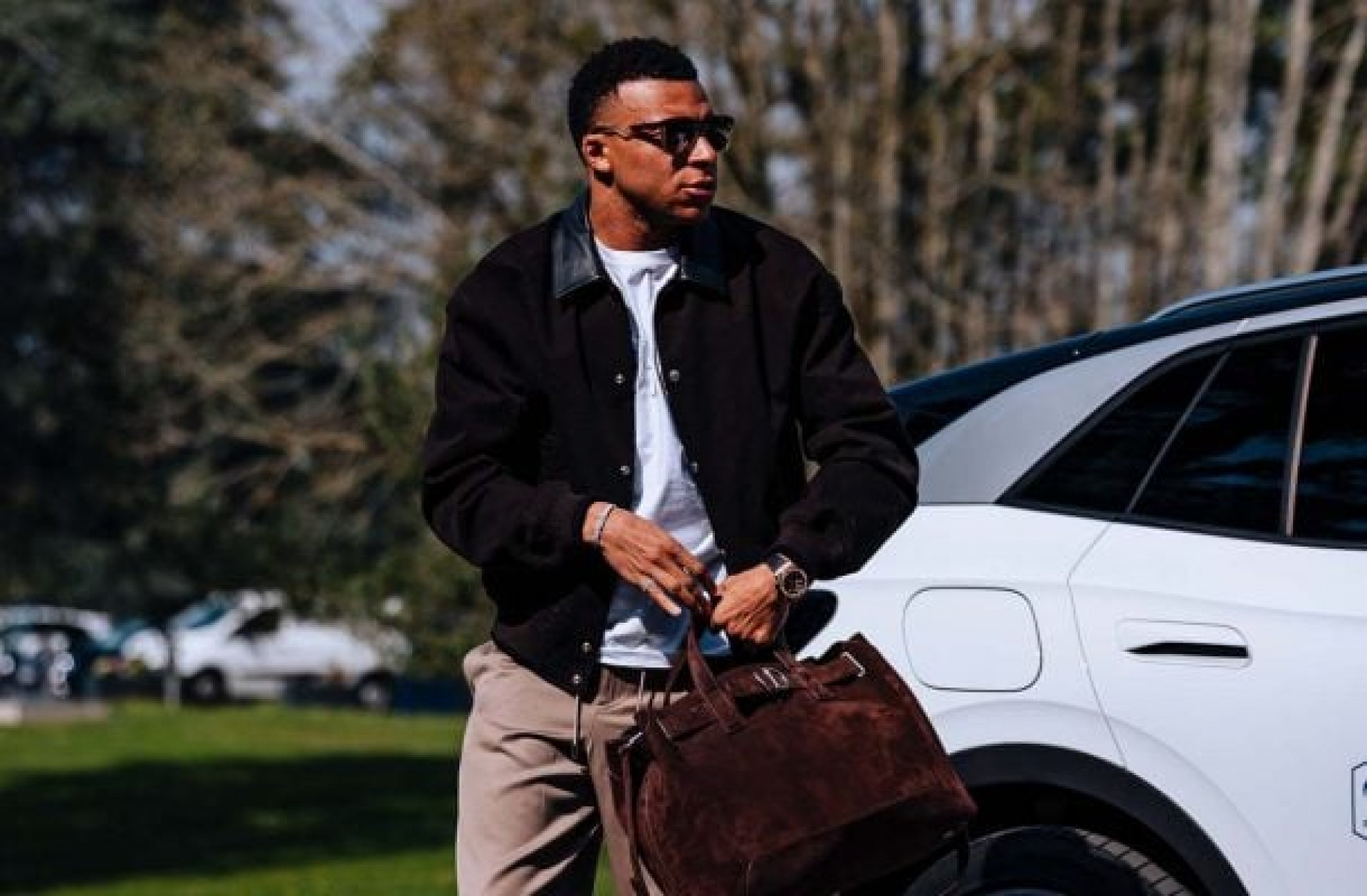 Mbapp&eacute; garante recupera&ccedil;&atilde;o total e encerra d&uacute;vidas sobre les&atilde;o