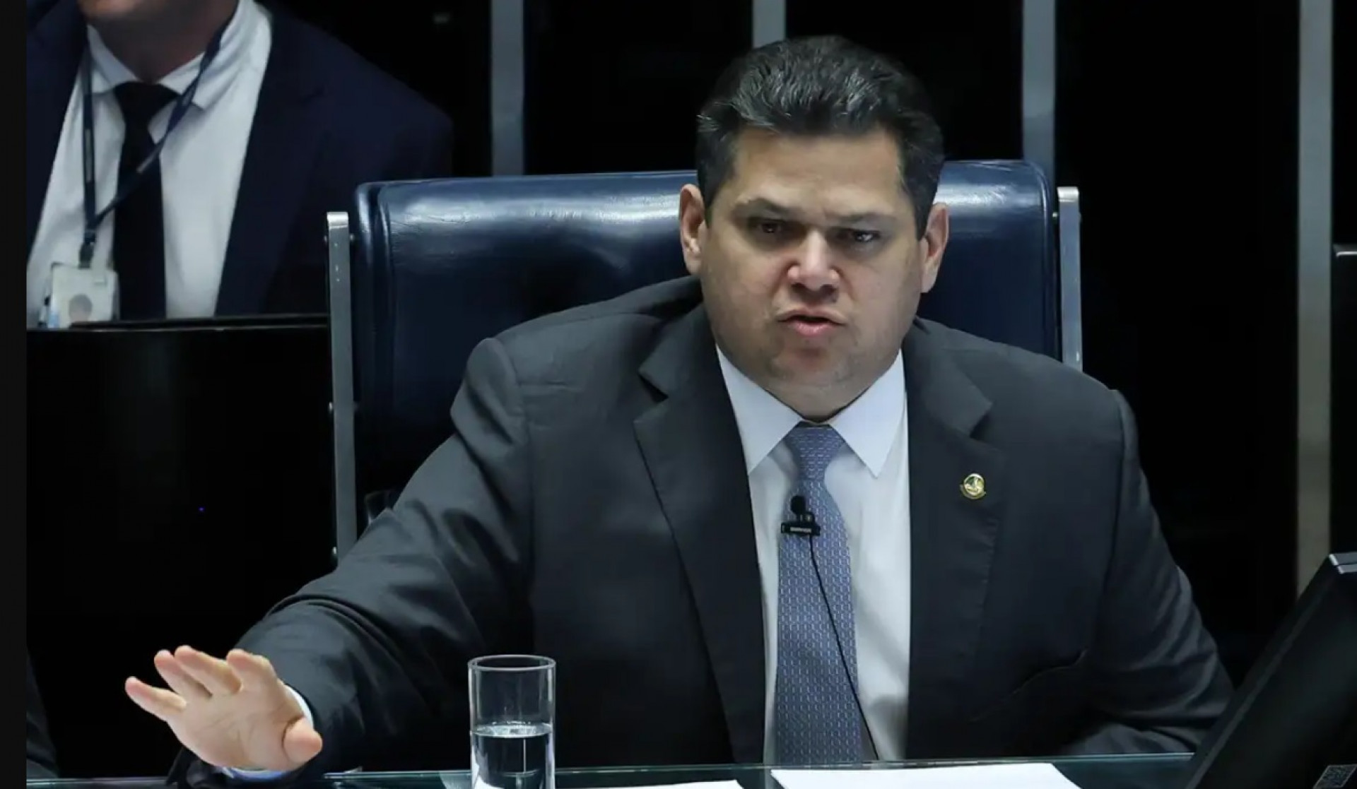 Alcolumbre sobre Vorcaro: Jamais recebi quaisquer valores em contas no Brasil e no exterior