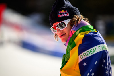 Lucas Pinheiro brilha na Copa do Mundo e leva o Globo de Cristal do slalom gigante
