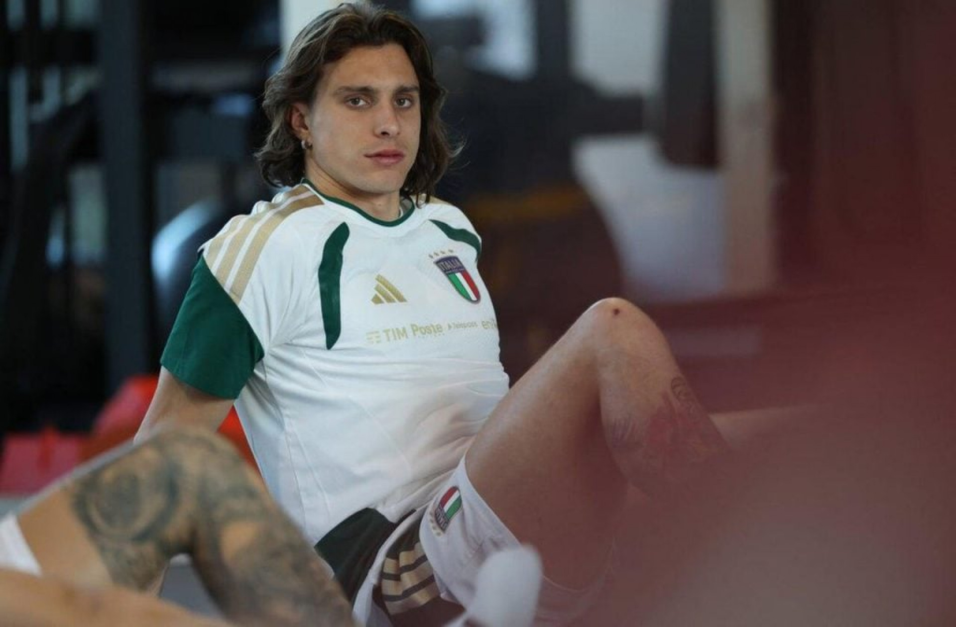 Calafiori comenta sobre press&atilde;o de classificar It&aacute;lia para a Copa e revela proximidade com Gattuso