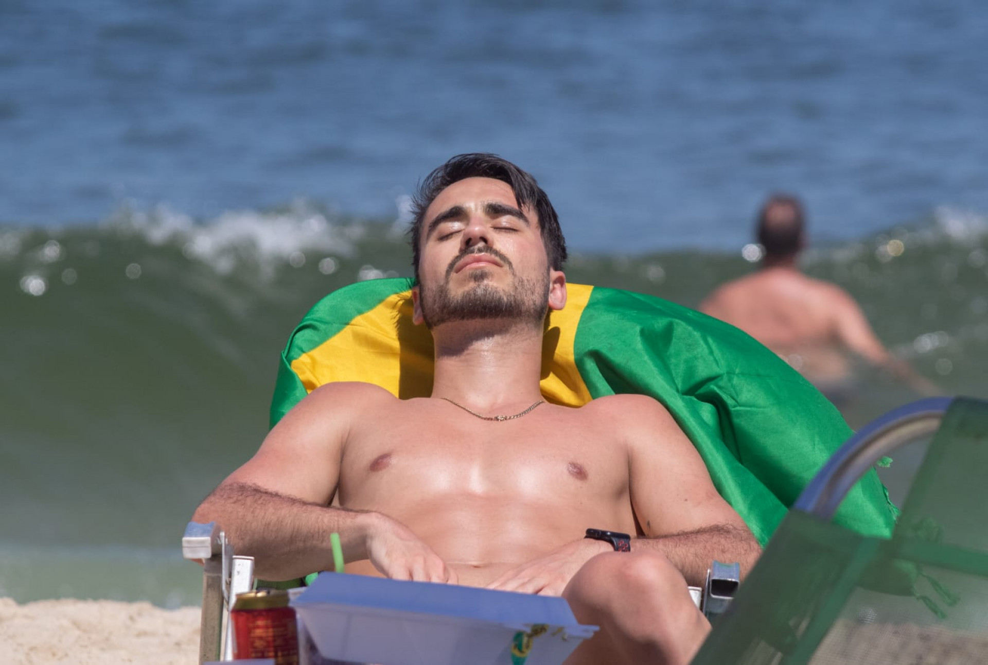 Movimentação na praia de Ipanema, Zona Sul do Rio - Érica Martin / Agência O Dia 