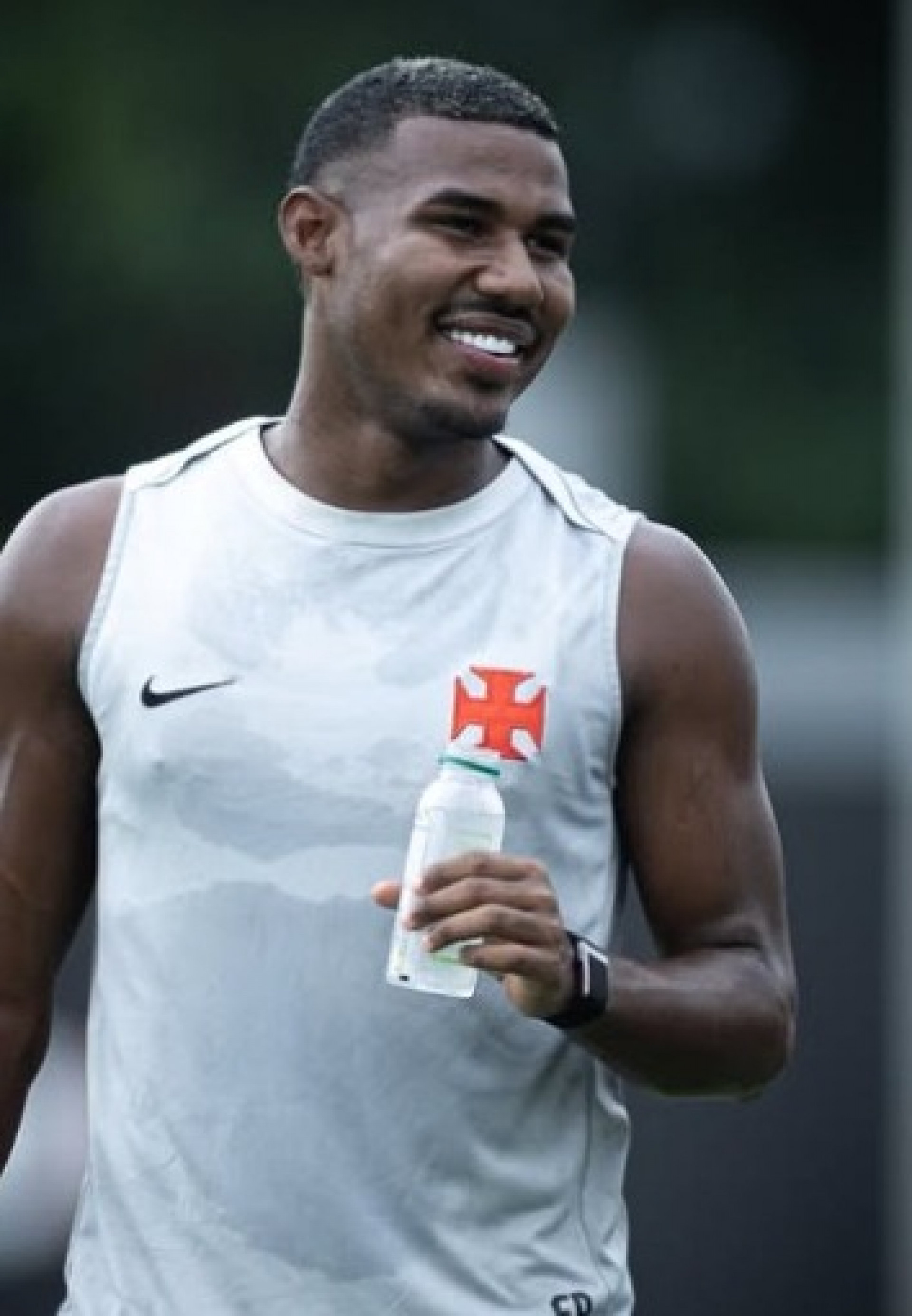 Destaque com Renato Gaúcho, Cuiabano pode levar Vasco a fazer esforço orçamentário por compra