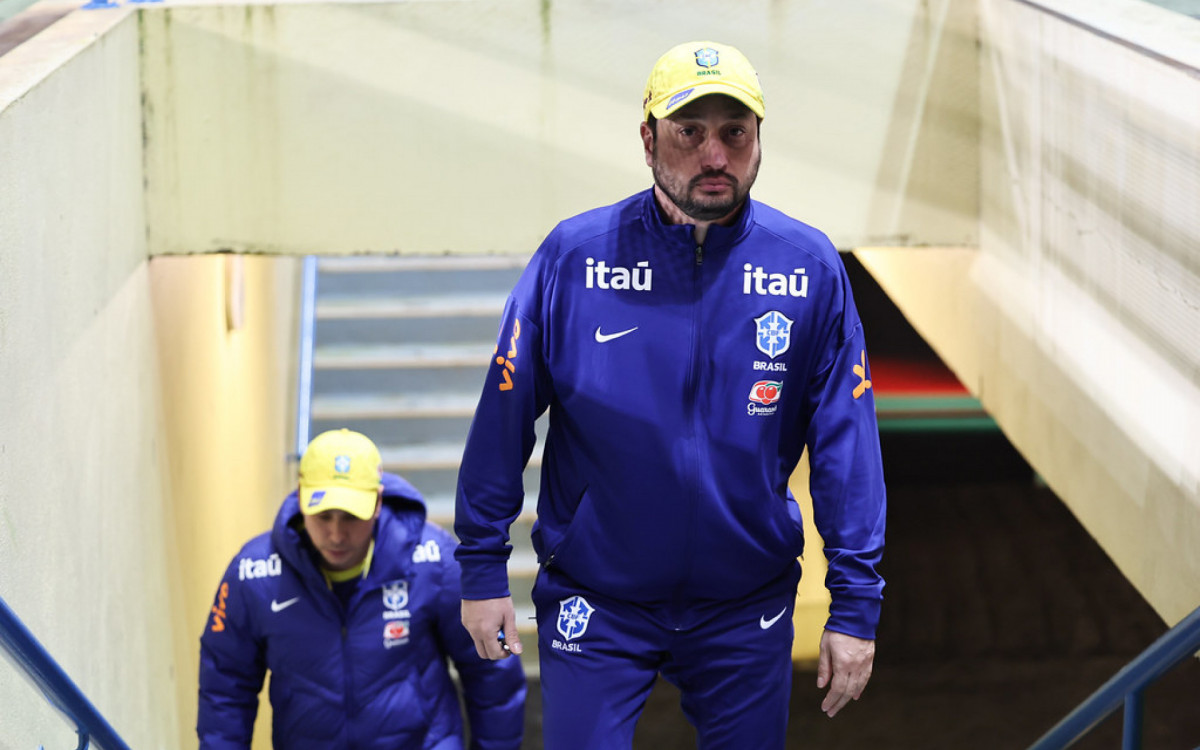 Arthur Elias, t&eacute;cnico da Sele&ccedil;&atilde;o Brasileira feminina