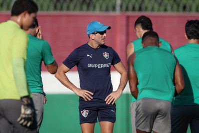 Com Savarino, Fluminense se reapresenta após folga na Data Fifa