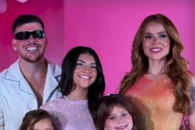 Ferrugem e Thaís Vasconcellos celebram 15 anos da filha com festão no Rio