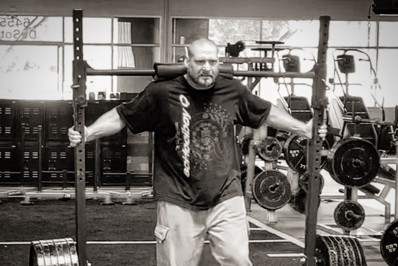 Segurança nega ligação com Chappell Roan após confusão com filha de Jorginho em hotel