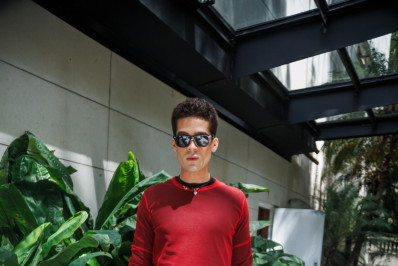 João Guilherme e mais famosos vão a evento em São Paulo