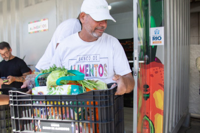 Banco de Alimentos no Cadeg vai beneficiar famílias do Morro do Tuiuti