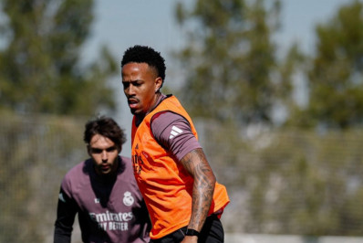 Fora da convocação de Ancelotti, Militão deve jogar pelo Real pela primeira vez em 2026