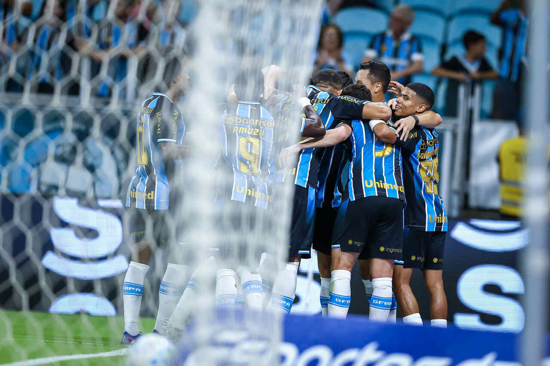 Gr&ecirc;mio administra d&iacute;vidas de contrata&ccedil;&otilde;es recentes e ajusta planejamento financeiro