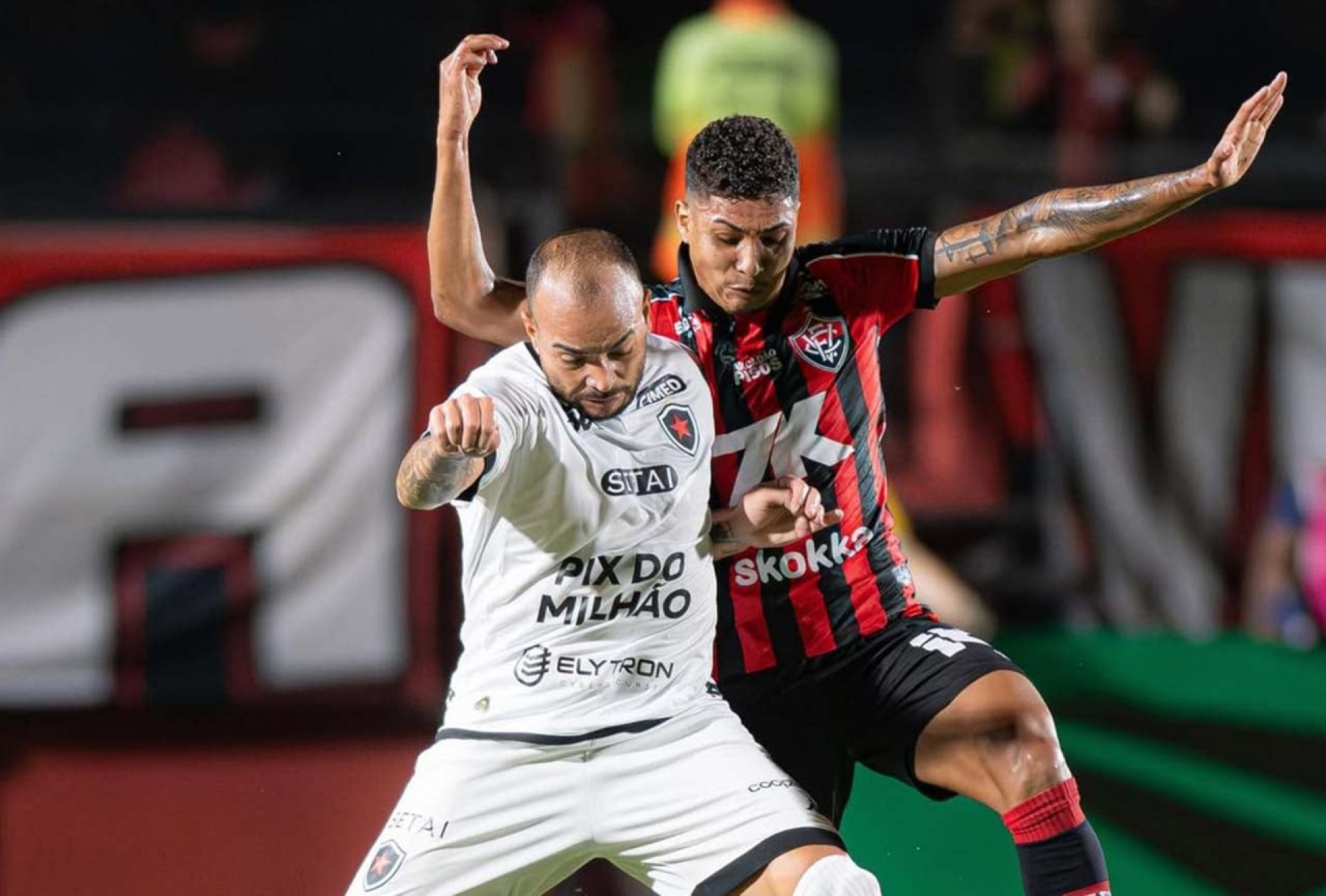 Botafogo-PB vira no Barrad&atilde;o e estraga estreia do Vit&oacute;ria na Copa do Nordeste