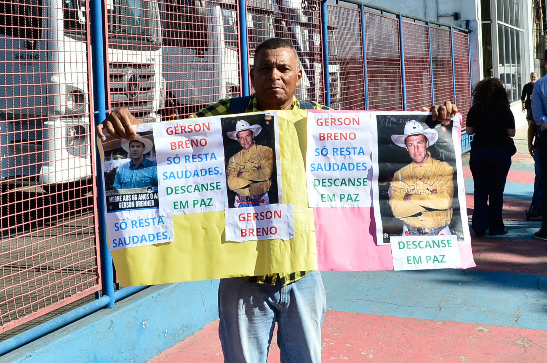 Fãs se despedem de Gerson Brener em velório - Eduardo Martins / Brazil News