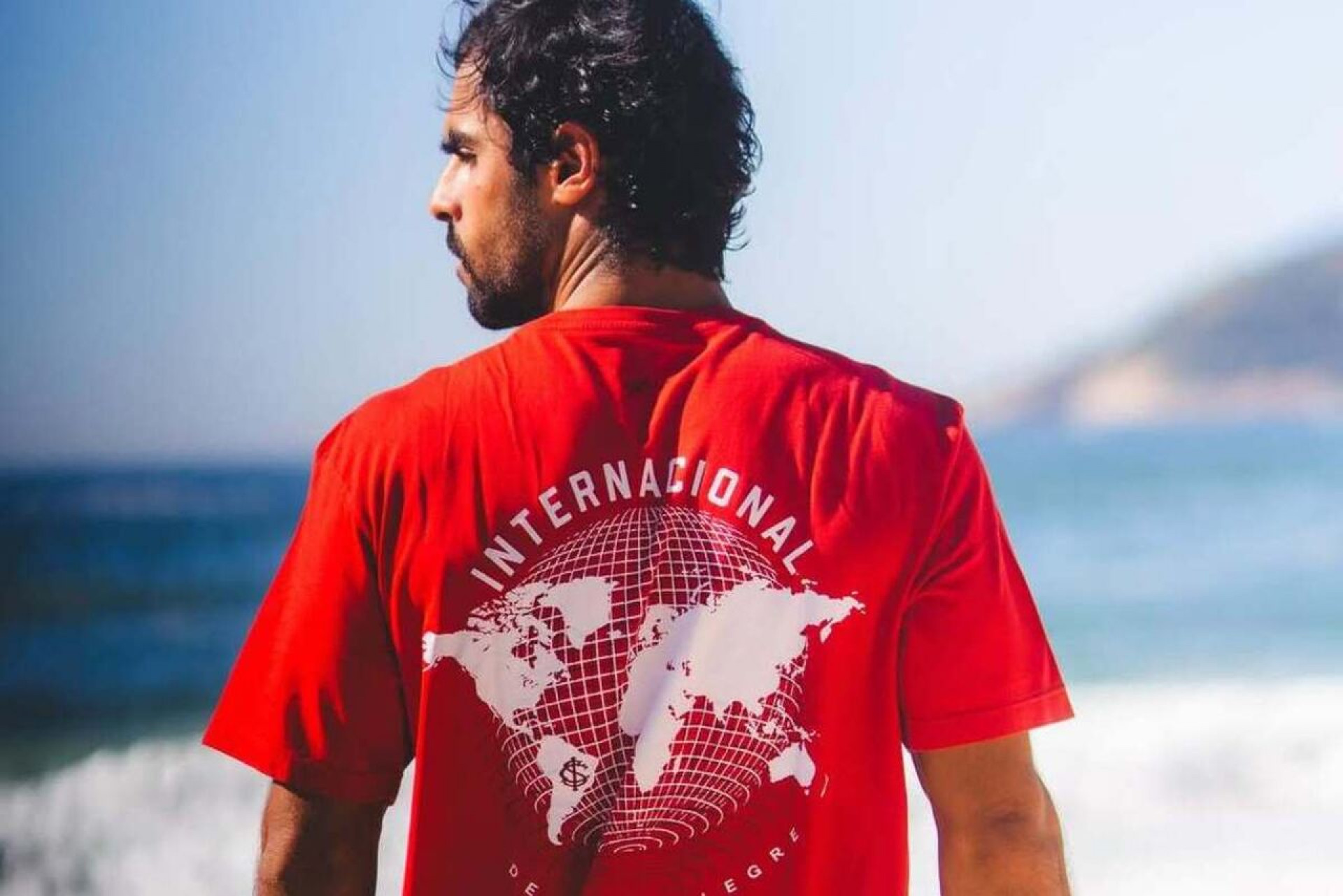 Parceria entre Internacional e Blue Man gera pol&ecirc;mica com a torcida