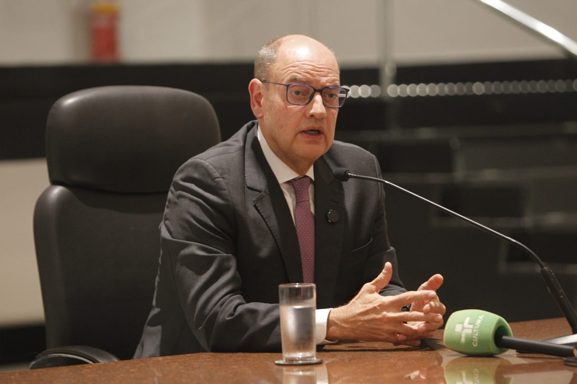 Desembargador Ricardo Couto, em sua primeira coletiva como governador temporário do Rio de Janeiro - Reginaldo Pimenta/Agência O Dia