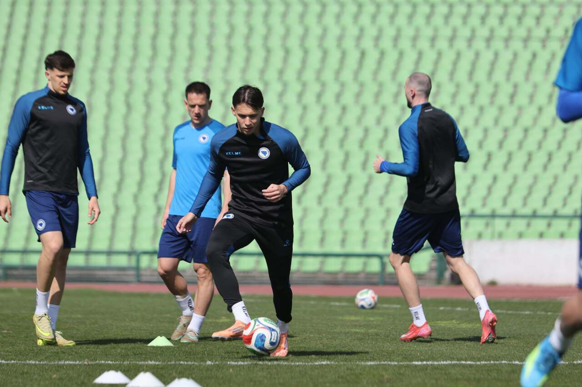 Gales x B&oacute;snia: onde assistir, escala&ccedil;&otilde;es e arbitragem