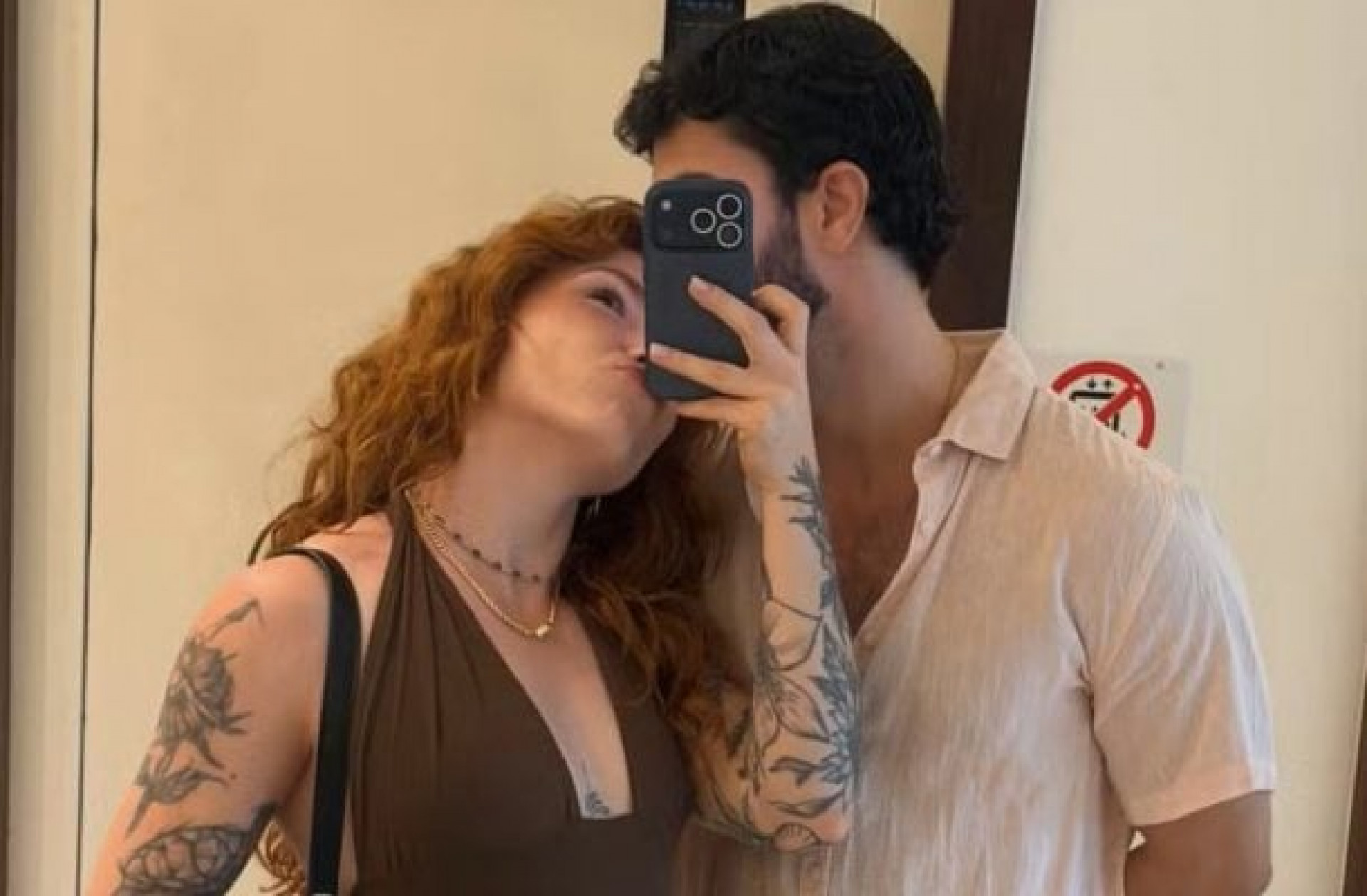 Casal global! Rep&oacute;rter esportiva da Globo engata romance com gal&atilde; de novela