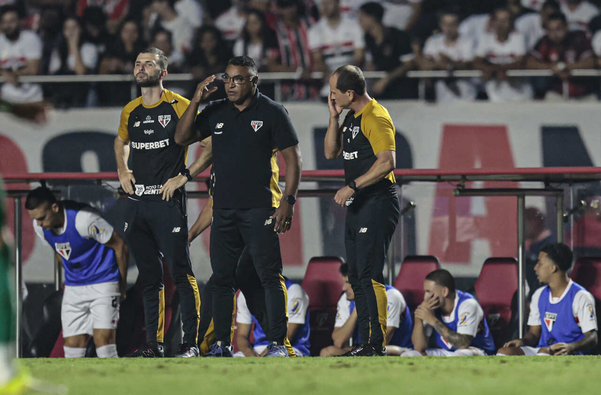 Roger ter&aacute; Data Fifa para corrigir ataque do S&atilde;o Paulo ap&oacute;s queda de rendimento