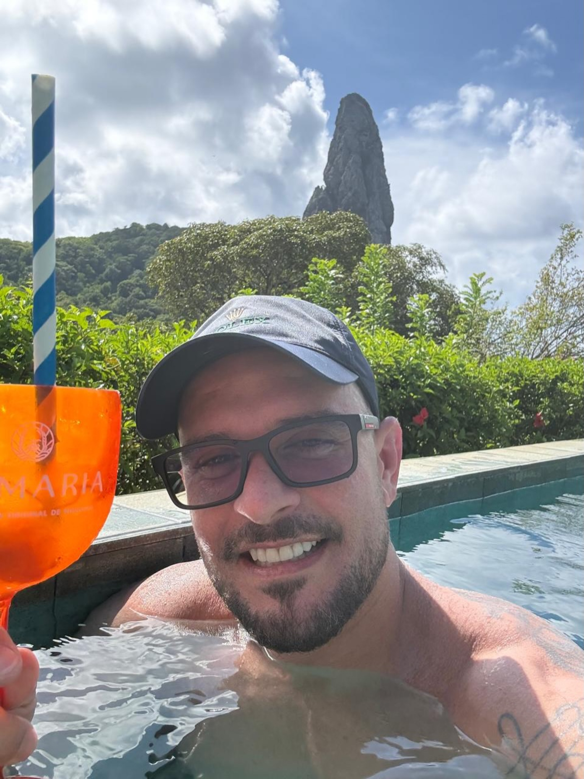 Diogo Nogueira aproveita momento de descanso em Fernando de Noronha - Reprodução / Instagram