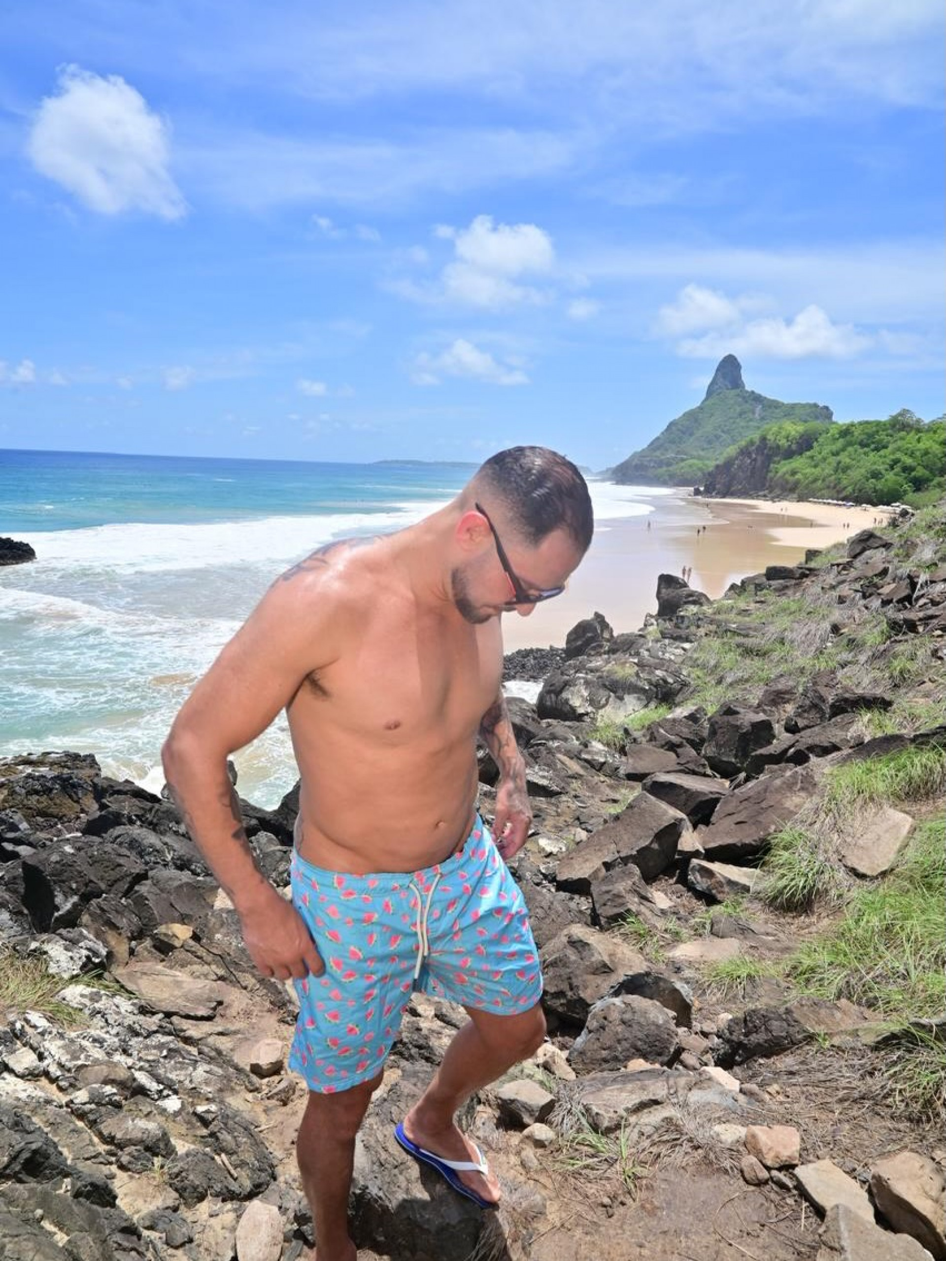 Diogo Nogueira posa sem camisa e recebe elogios de fãs - Reprodução / Instagram