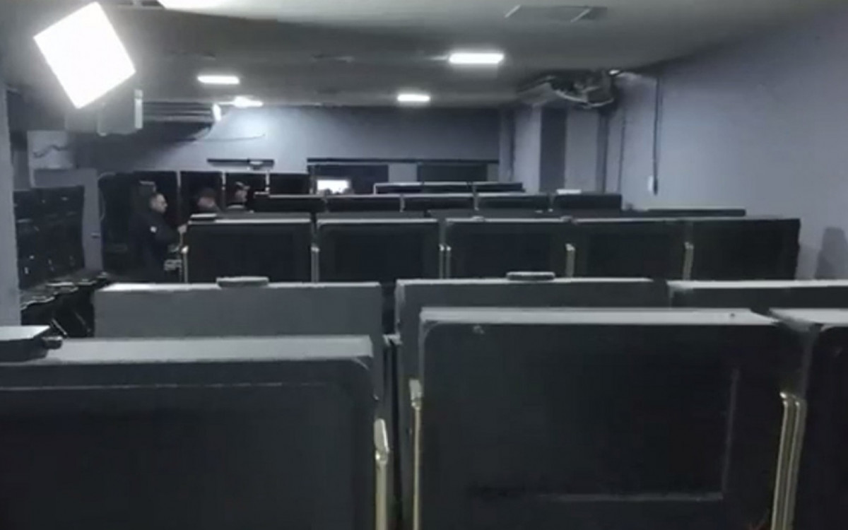 Agentes do Gaeco apreenderam 48 máquinas caça-níqueis