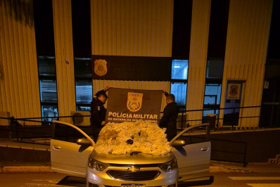 Mulher é presa com drogas em Arraial do Cabo