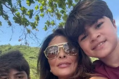 Juliana Paes comemora 47 anos com surpresas da família e declarações dos filhos