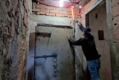 Polícia Civil encontra 'bunker' do tráfico em casarão no Centro do Rio