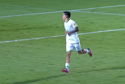 Emprestado pelo Botafogo, Segovinha faz primeiro gol pelo América-MG e comemora