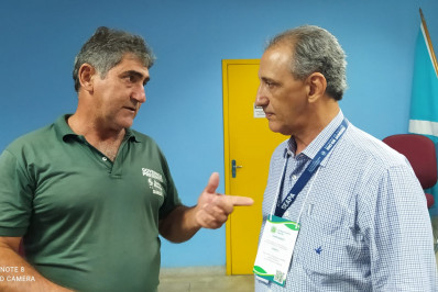 Representantes da Secretaria de Desenvolvimento Rural de Barra Mansa participam de encontro sobre estradas vicinais