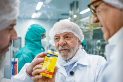 Lula diz que Estado deve garantir 'acesso a medicamentos'