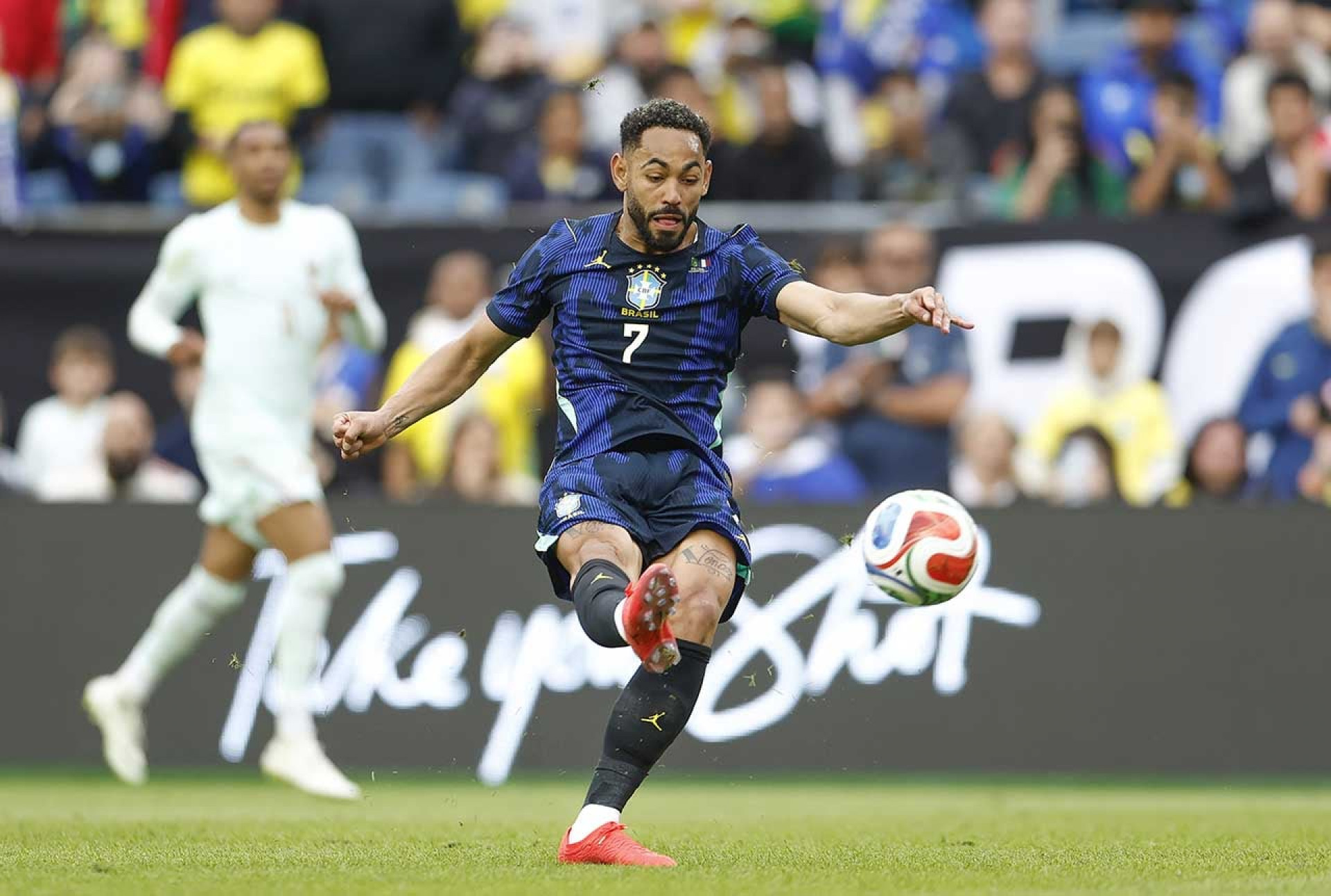 Matheus Cunha confia em melhora da Sele&ccedil;&atilde;o: “Temos margem de trabalho”