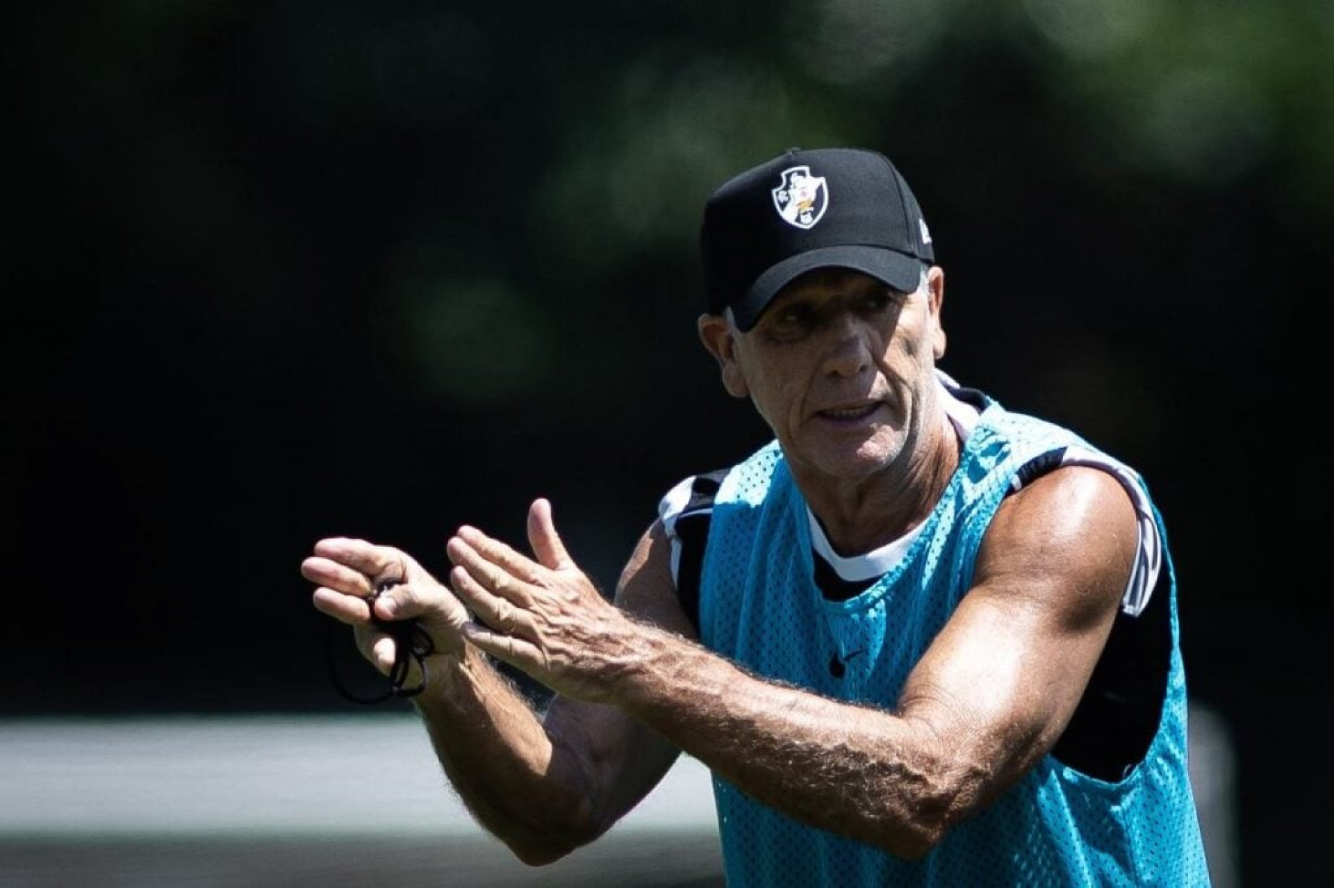 Vasco avalia poupar time titular na Sul-Americana