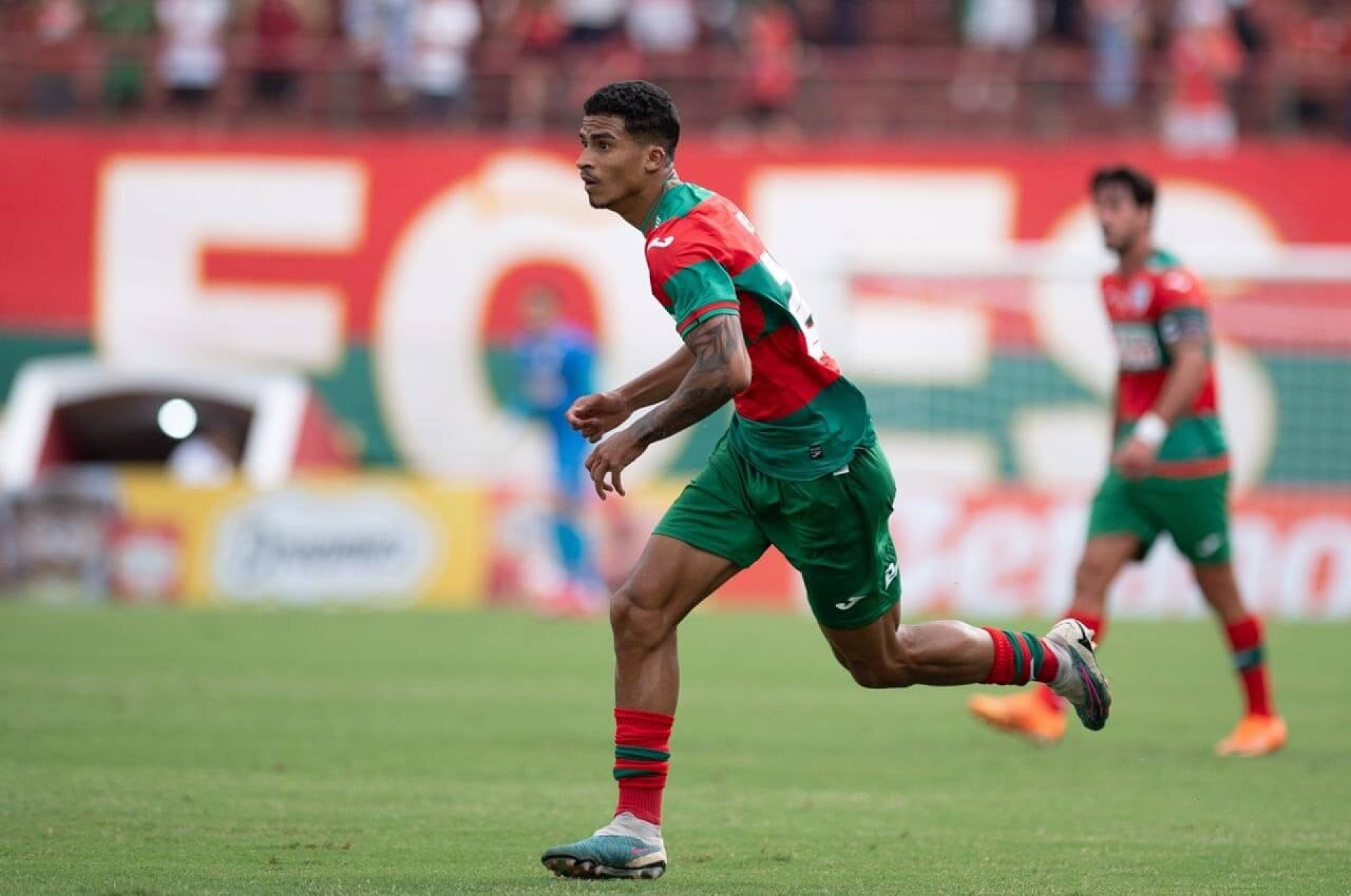 Corinthians faz proposta por Ren&ecirc; e corre contra o fim da janela