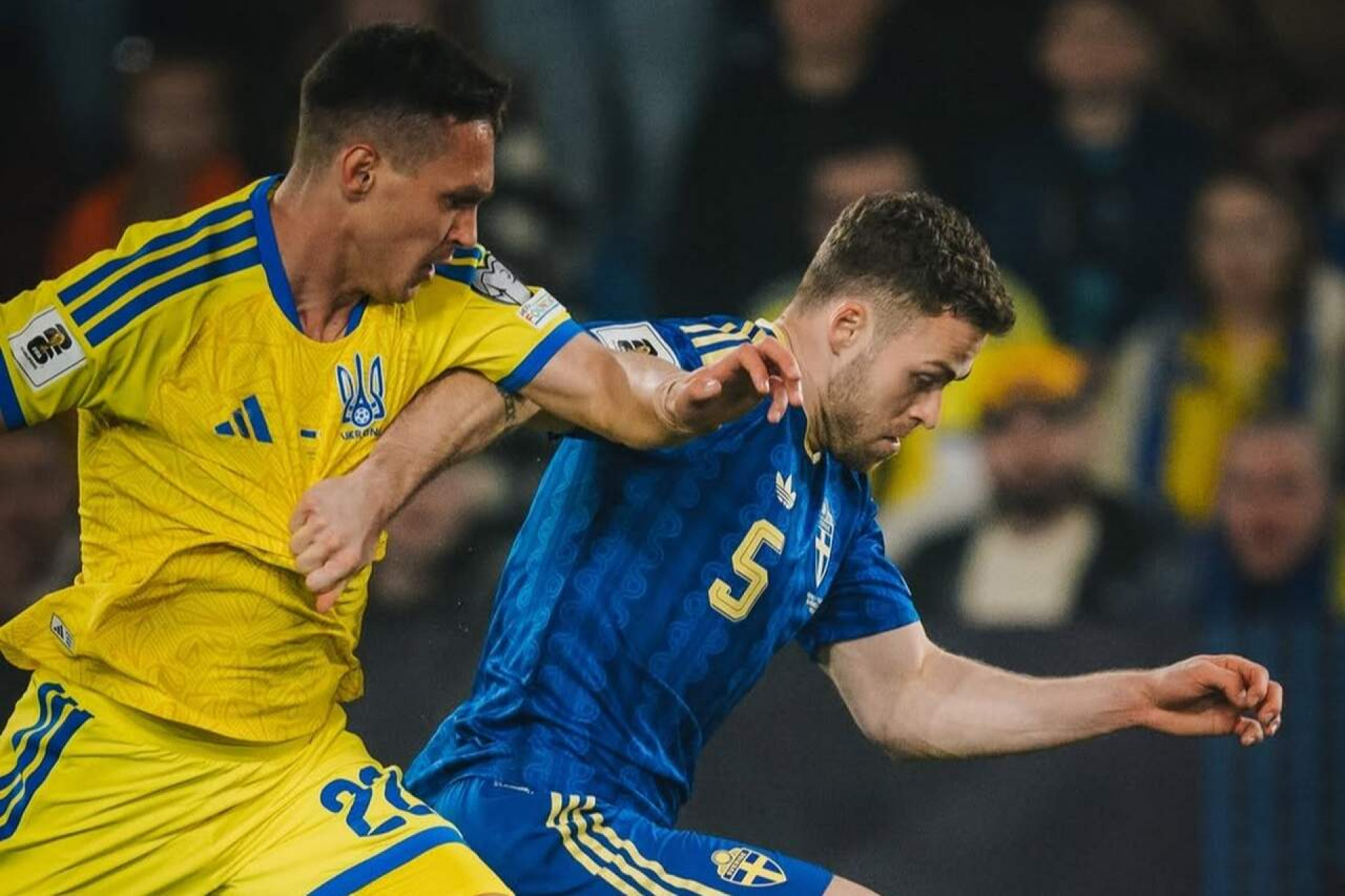 Gy&ouml;keres anota hat-trick, Su&eacute;cia despacha Ucr&acirc;nia e avan&ccedil;a &agrave; final da repescagem europeia