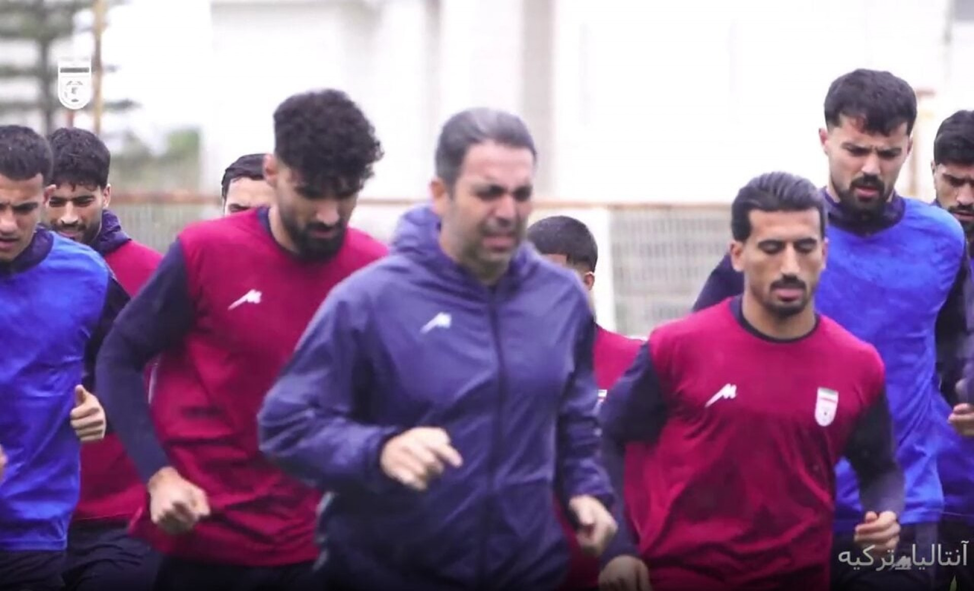 Sele&ccedil;&atilde;o do Ir&atilde; treina na Turquia por causa de tens&atilde;o pol&iacute;tica