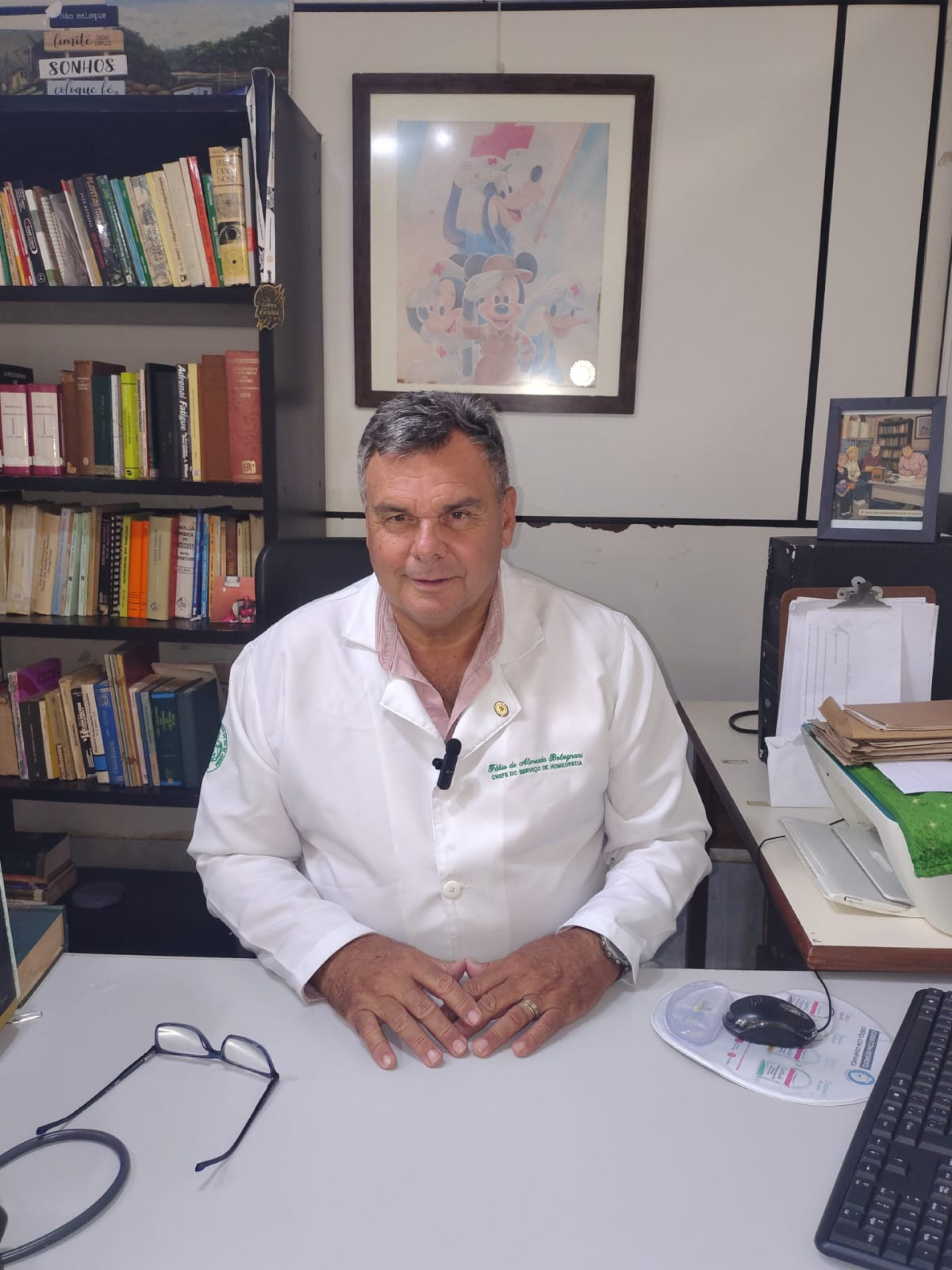 O m&eacute;dico F&aacute;bio Bolognani alerta sobre exposi&ccedil;&atilde;o ao Bisfenol A (BPA) - Divulga&ccedil;&atilde;o