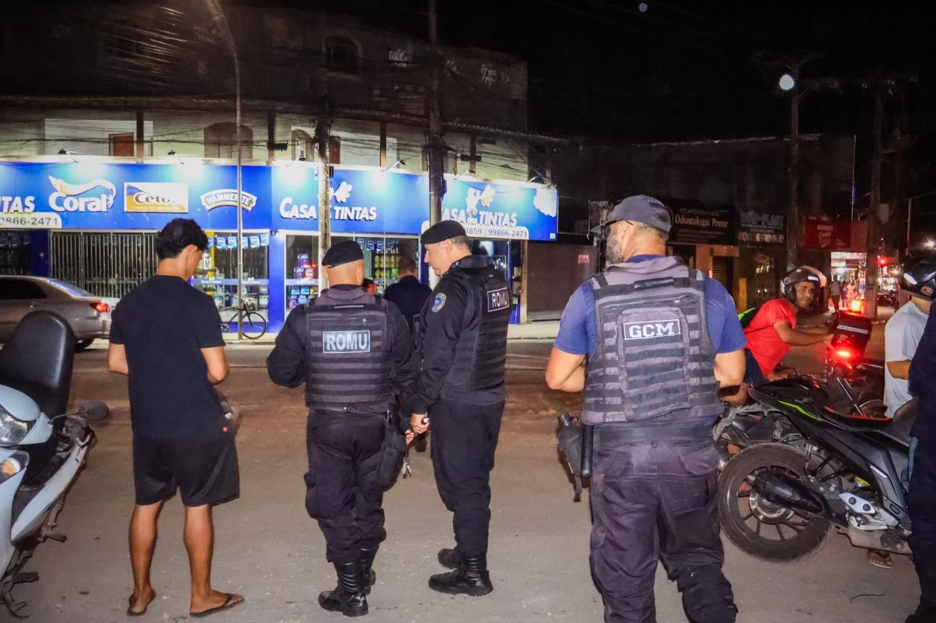 Agentes atuam no controle de som automotivo no Jardim Esperança. - Reprodução