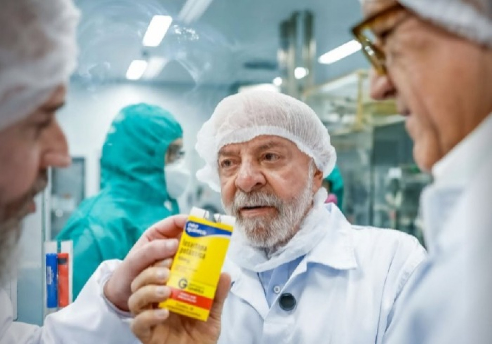 Lula diz que Estado deve garantir 'acesso a medicamentos'