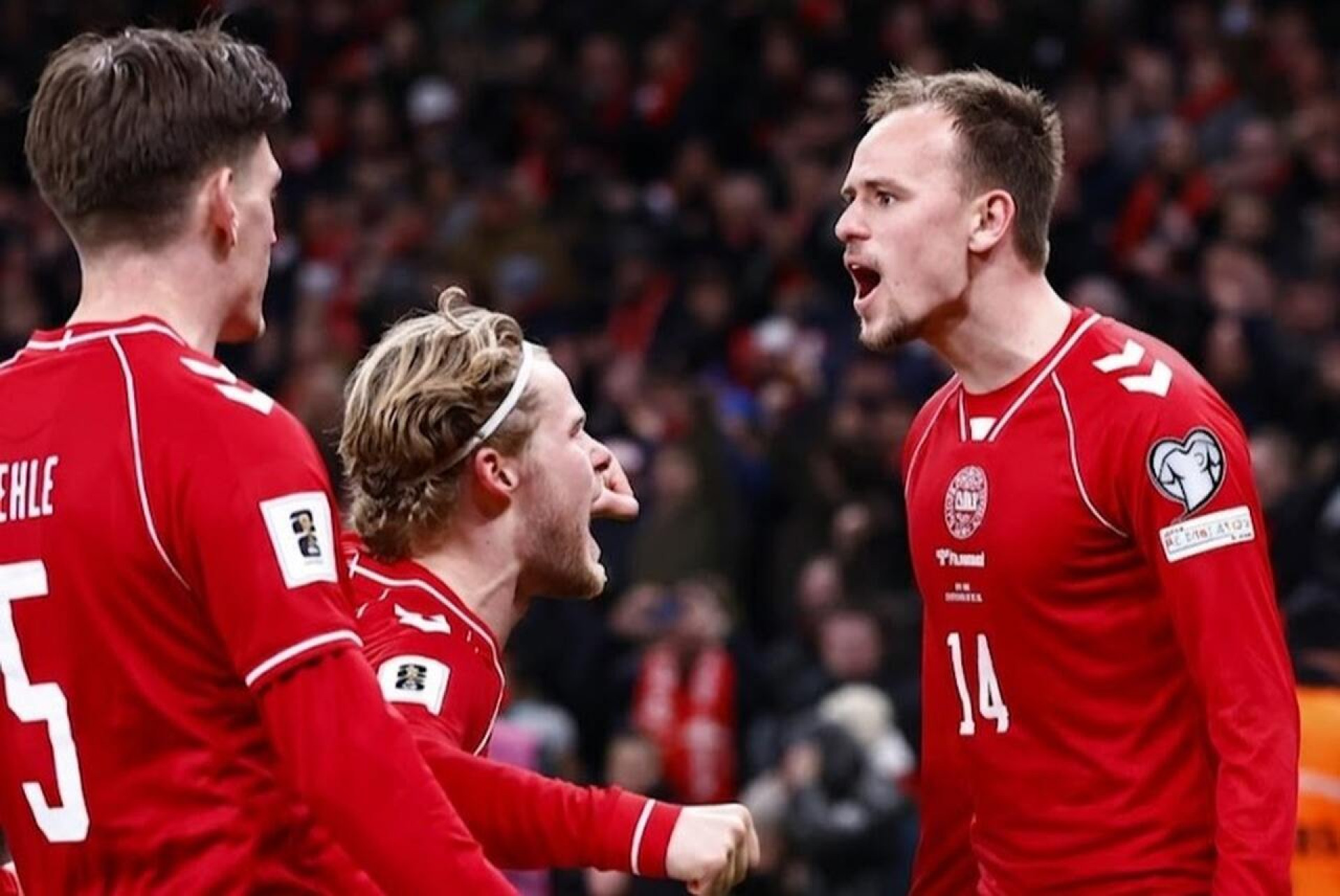 Dinamarca goleia Maced&ocirc;nia do Norte e segue na luta pela Copa do Mundo