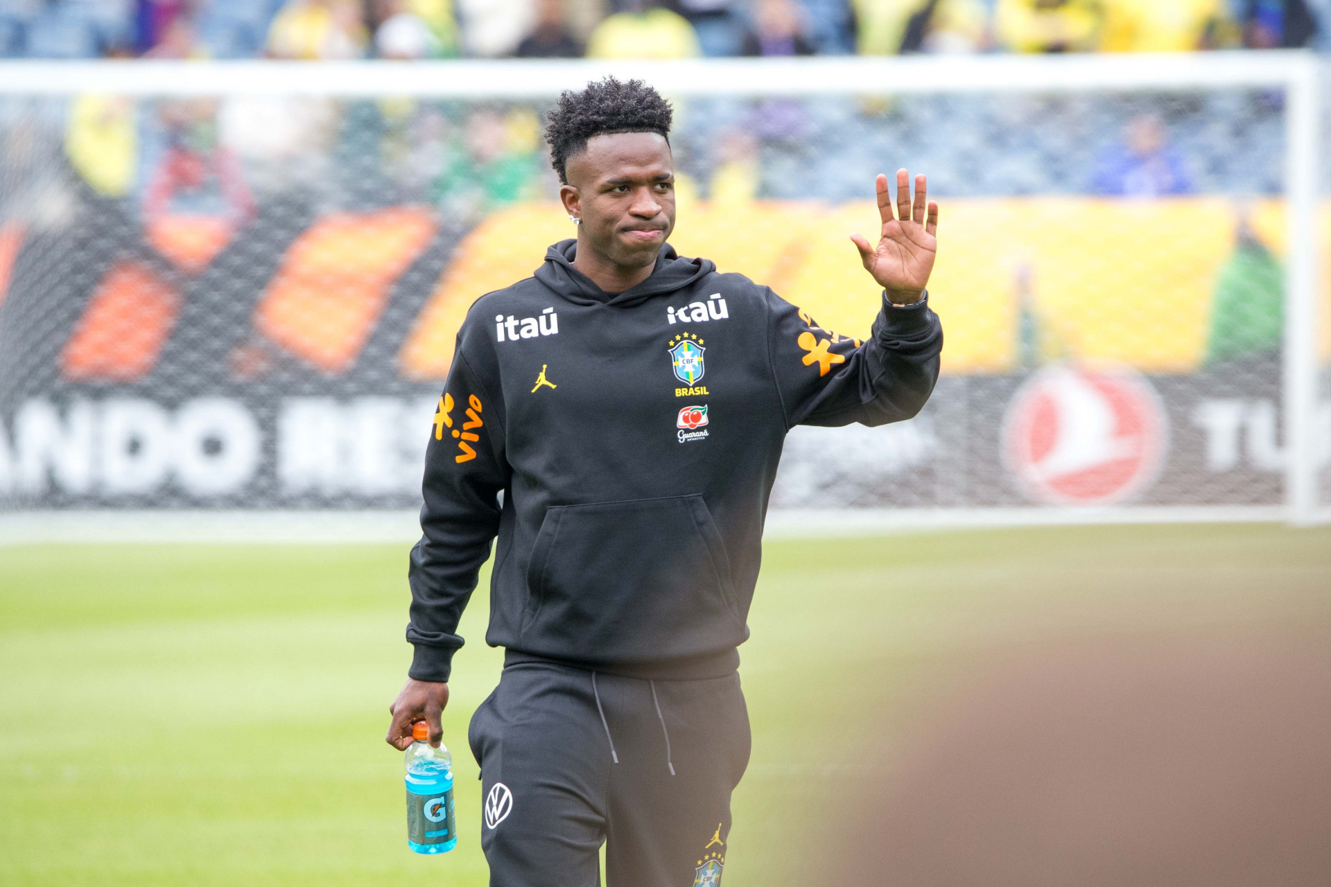 Vini Jr é poupado de treino da Seleção, mas não preocupa para enfrentar Croácia